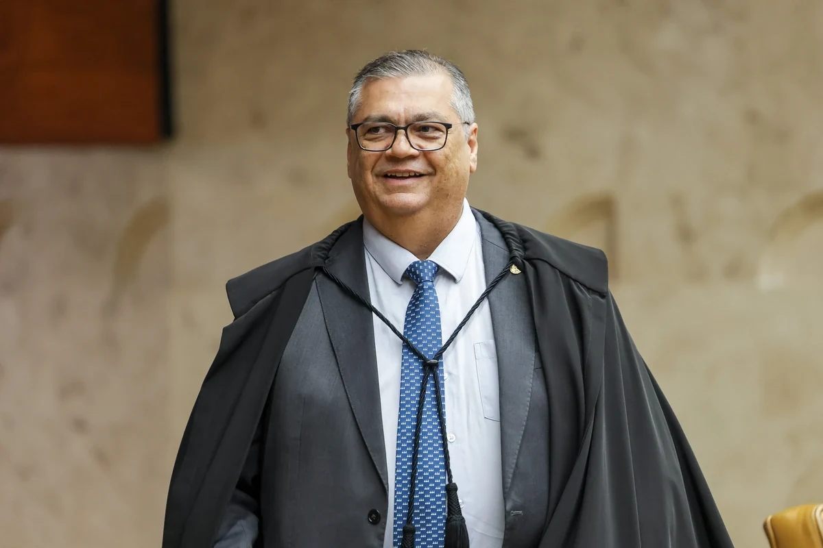 Flávio Dino anula emendas indicadas por dirigentes partidários e ex-parlamentares